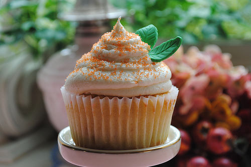 Peach Almond Cupcakes